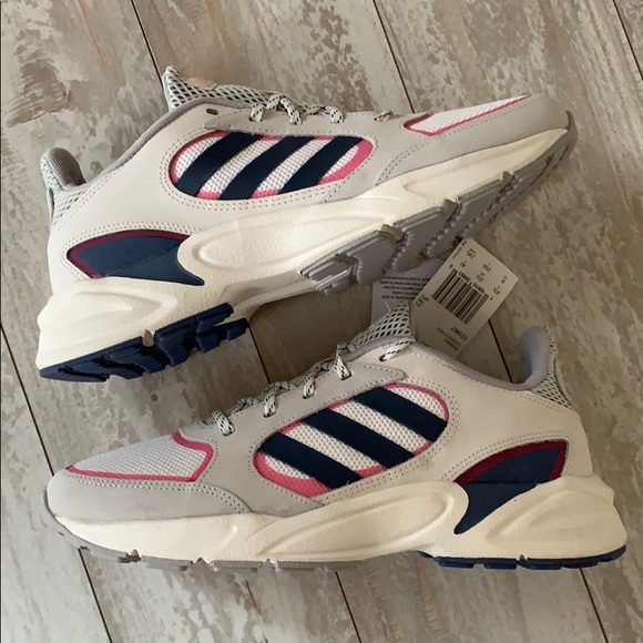 NWT Adidas valasion - Picture 5 of 10